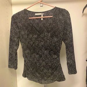 Super cute black and white Classiques top